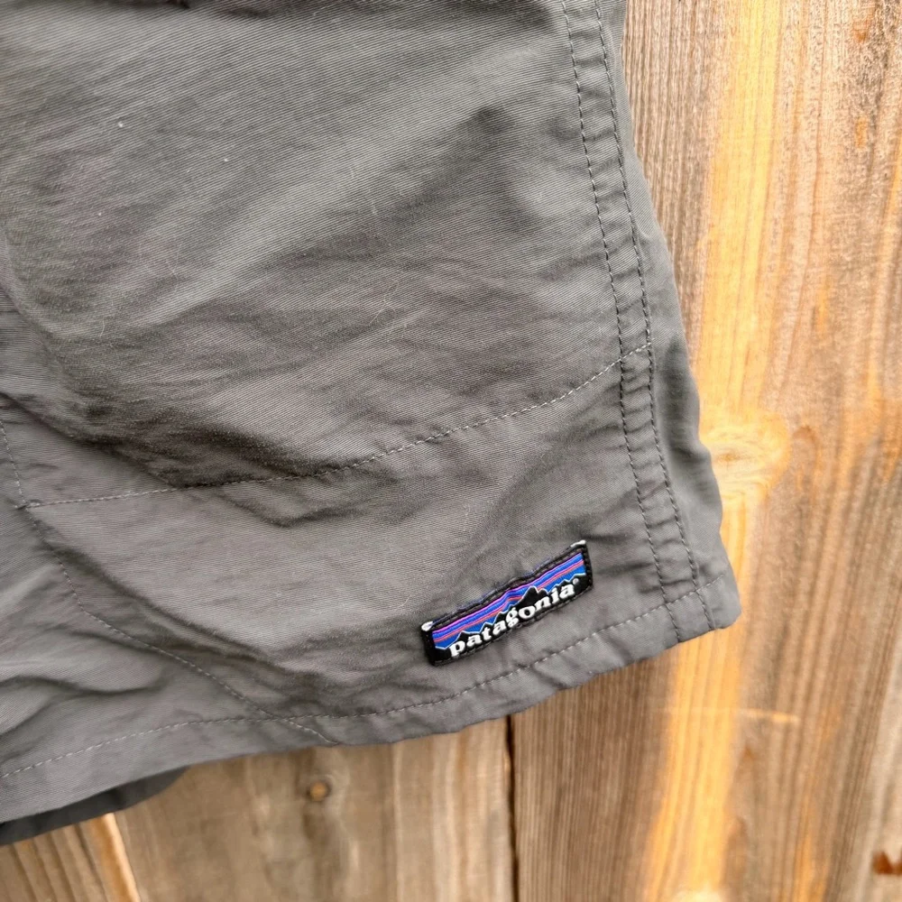 Patagonia Men's Charcoal Gray Swim trunks Size Small